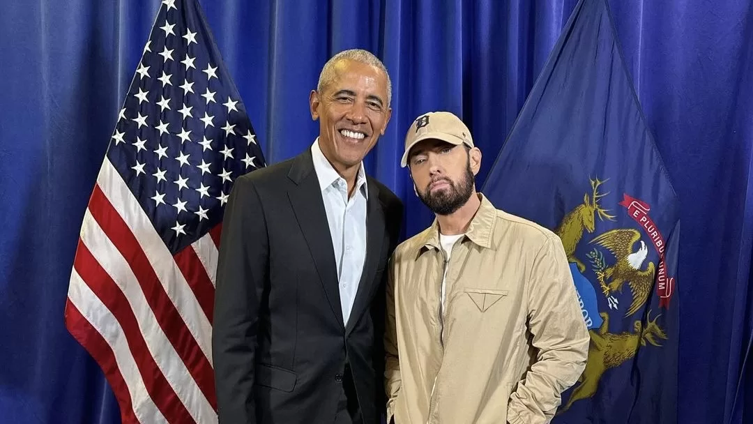 Eminem And Obama Snap A Photo