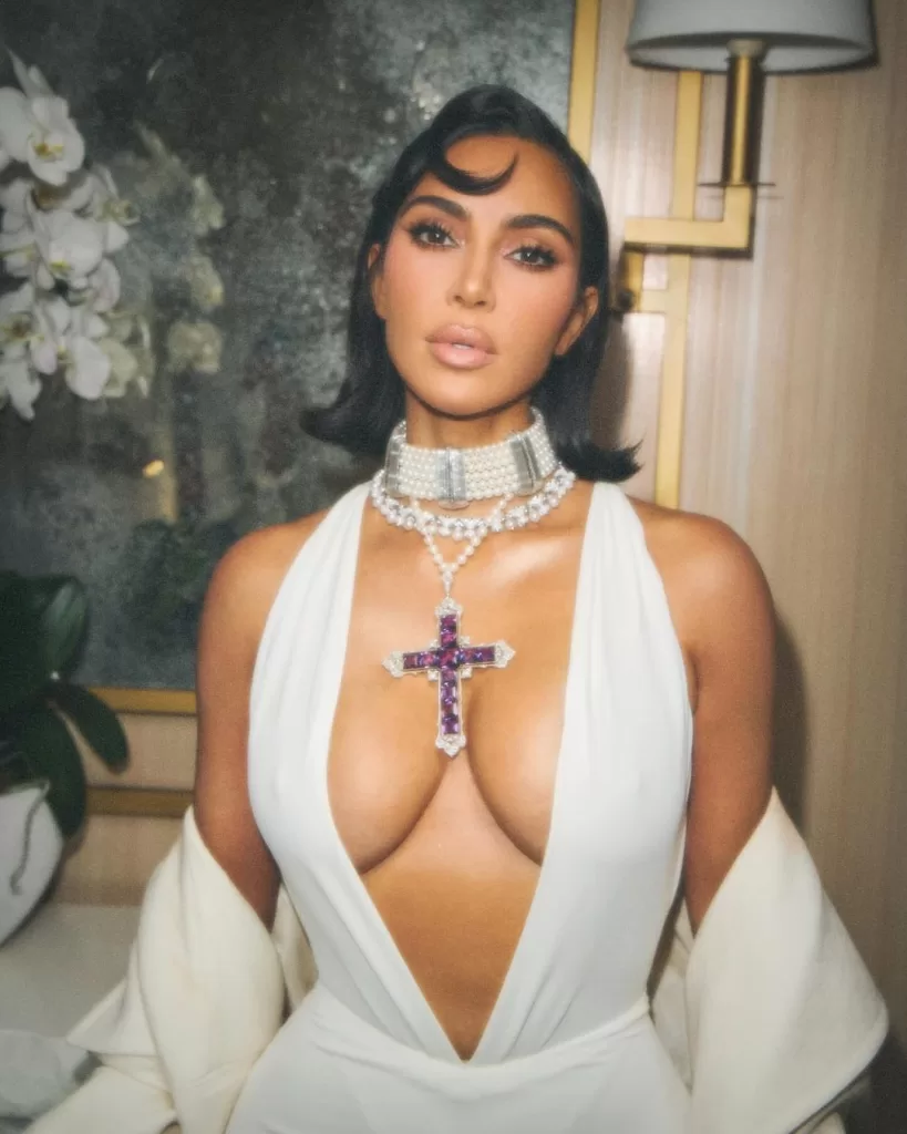 Kim Kardashian Wears Princess Diana’s Cross Necklace