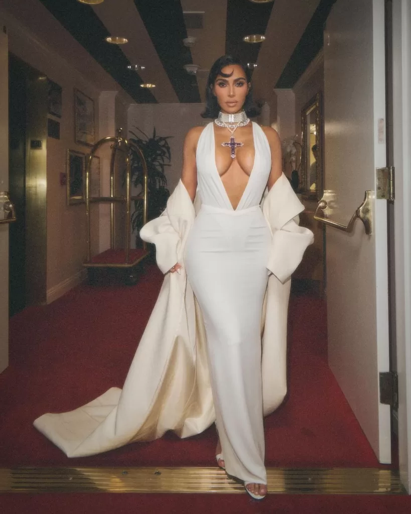 Kim Kardashian Wears Princess Diana’s Cross Necklace