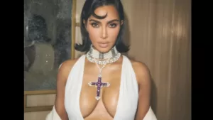 Kim Kardashian  Wears Princess Diana’s Cross Necklace